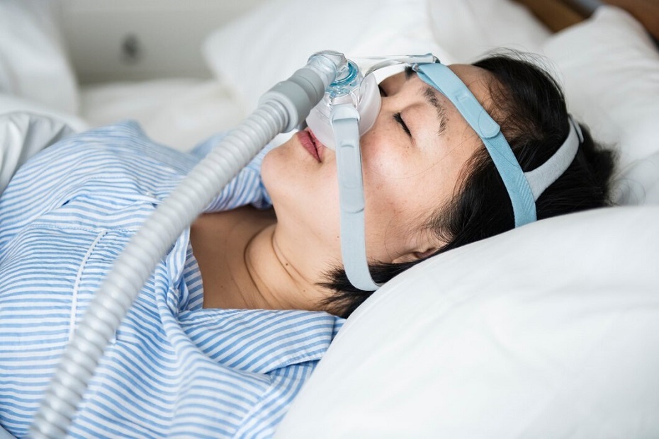 woman-wearing-anti-snoring-chin-straps_53876-146068 (1)